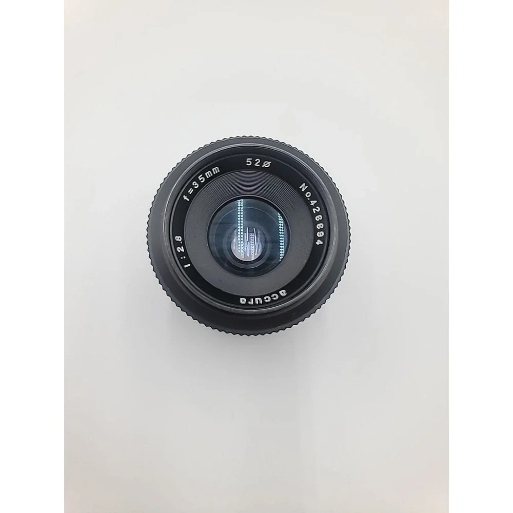 ACCURA this lens
